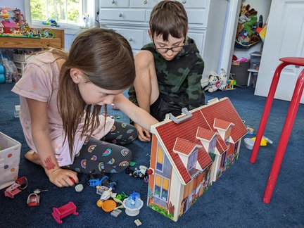 Decorating Her Playmobil House